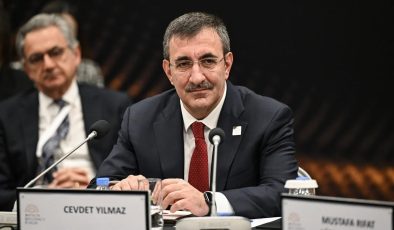 Cevdet Yılmaz: Jeopolitik sorunlar çözülebilirse ekonomiye yansıması olacaktır