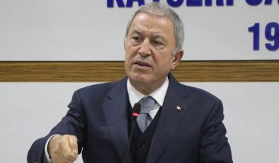 Hulusi Akar: Söz dinleyen değil, sözü dinlenen Türkiye’de yaşıyoruz