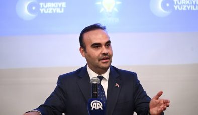 Mehmet Fatih Kacır: Türkiye’nin dört bir yanında muazzam bir kalkınma hamlesi var