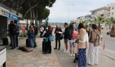 Ramazan Bayramı’nda Yunan adalarına gitmek isteyenler, uzun kuyruklar oluşturdu