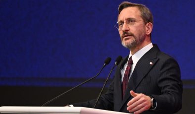 Fahrettin Altun: Hakikat mücadelesi veriyoruz