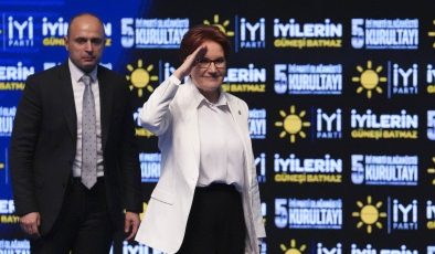 Meral Akşener, İyi Parti’ye veda etti