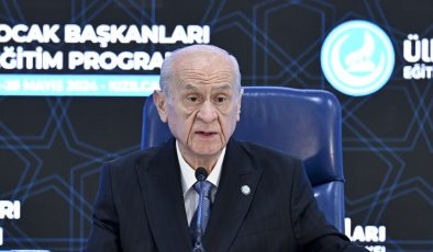 Bahçeli: Ne MHP ne de Ülkü Ocakları, onun bunun kum torbası olamaz