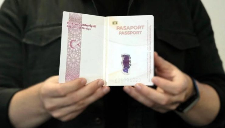 Umreye giden 1356 kişinin pasaportuna telefon kaydettiren PTT memuruna ceza