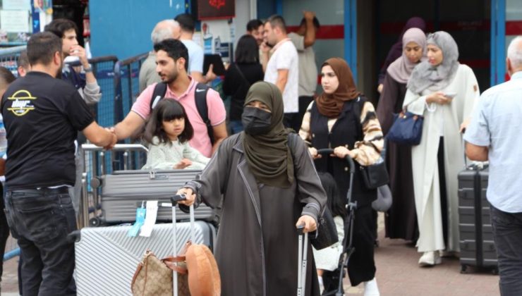 Trabzon Havalimanı’nda turizm yoğunluğu: Arap turistler gelmeye devam ediyor