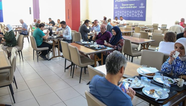 Antalya’da emeklilerin KYK yurtlarında ücretsiz tatili başladı